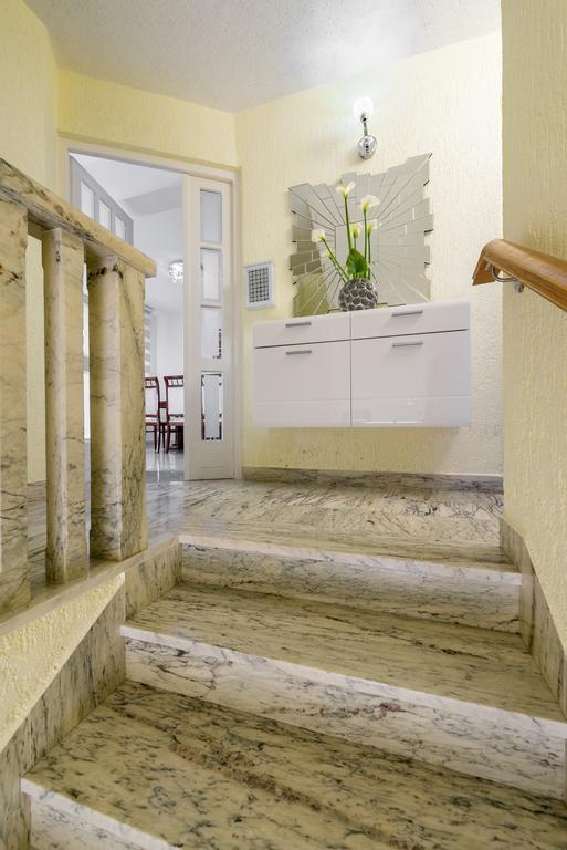 Apartments Villa Luxor Trogir Exterior photo