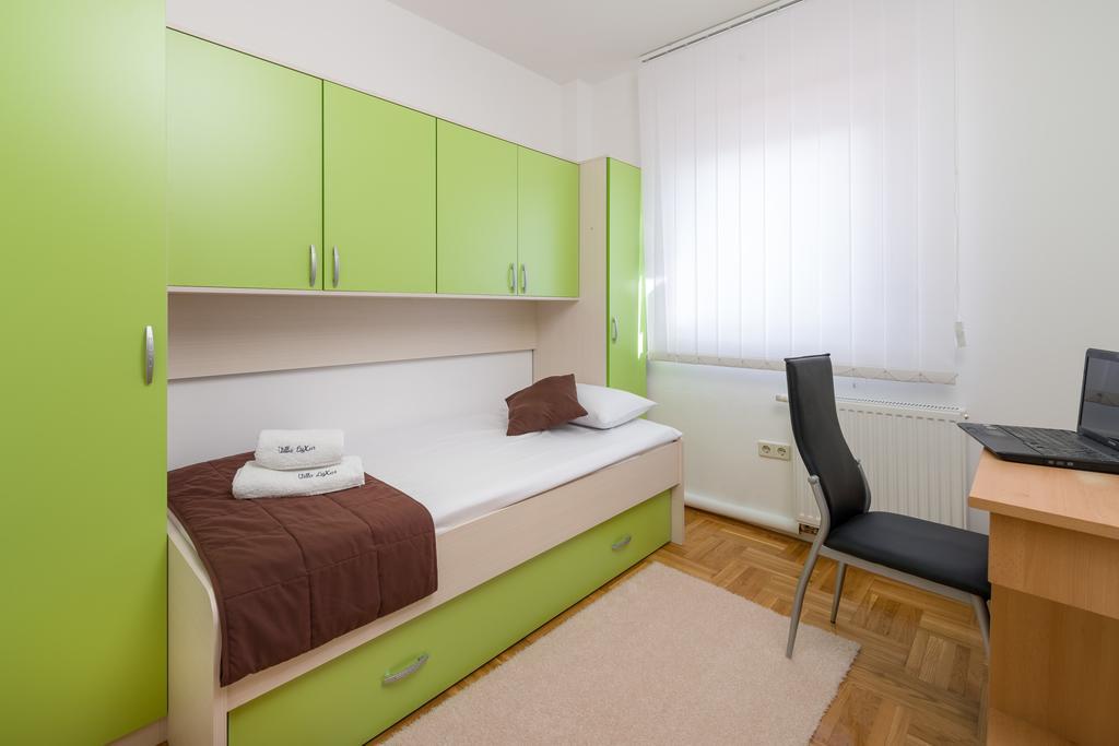 Apartments Villa Luxor Trogir Exterior photo