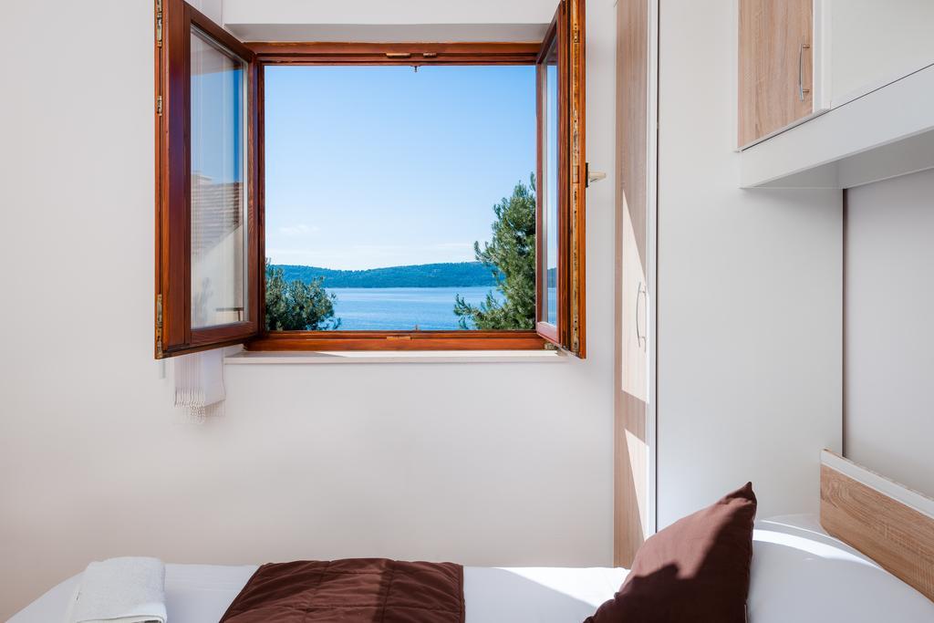 Apartments Villa Luxor Trogir Exterior photo