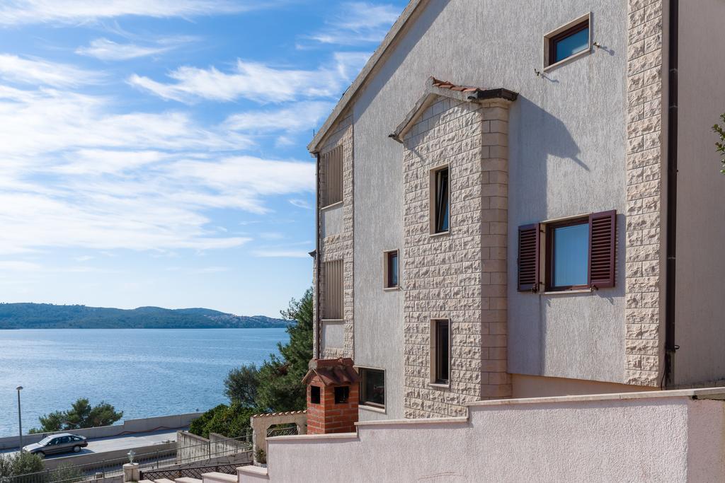 Apartments Villa Luxor Trogir Exterior photo