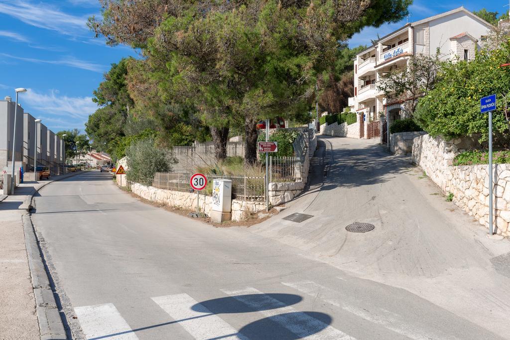Apartments Villa Luxor Trogir Exterior photo